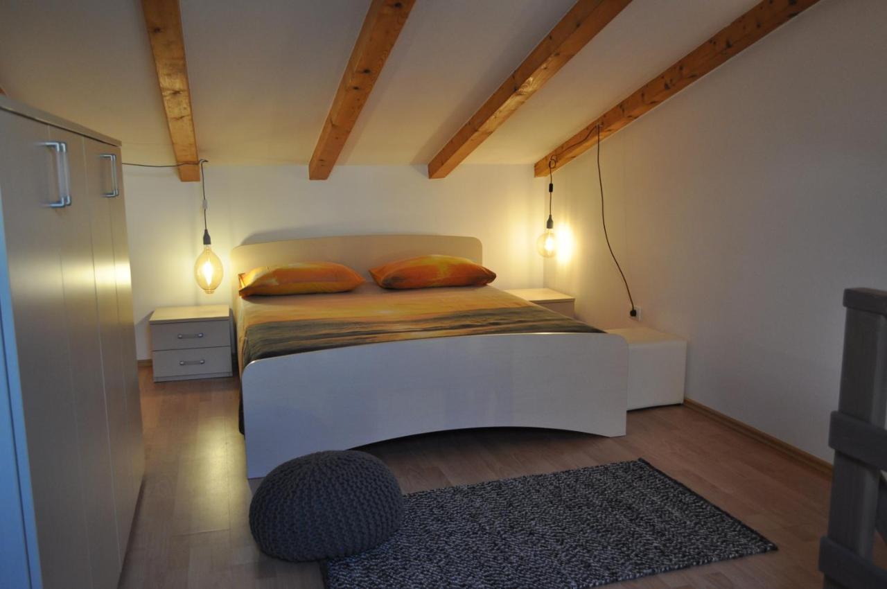 Kamenjak Volme, Cousy House With Pool Banjole Kültér fotó