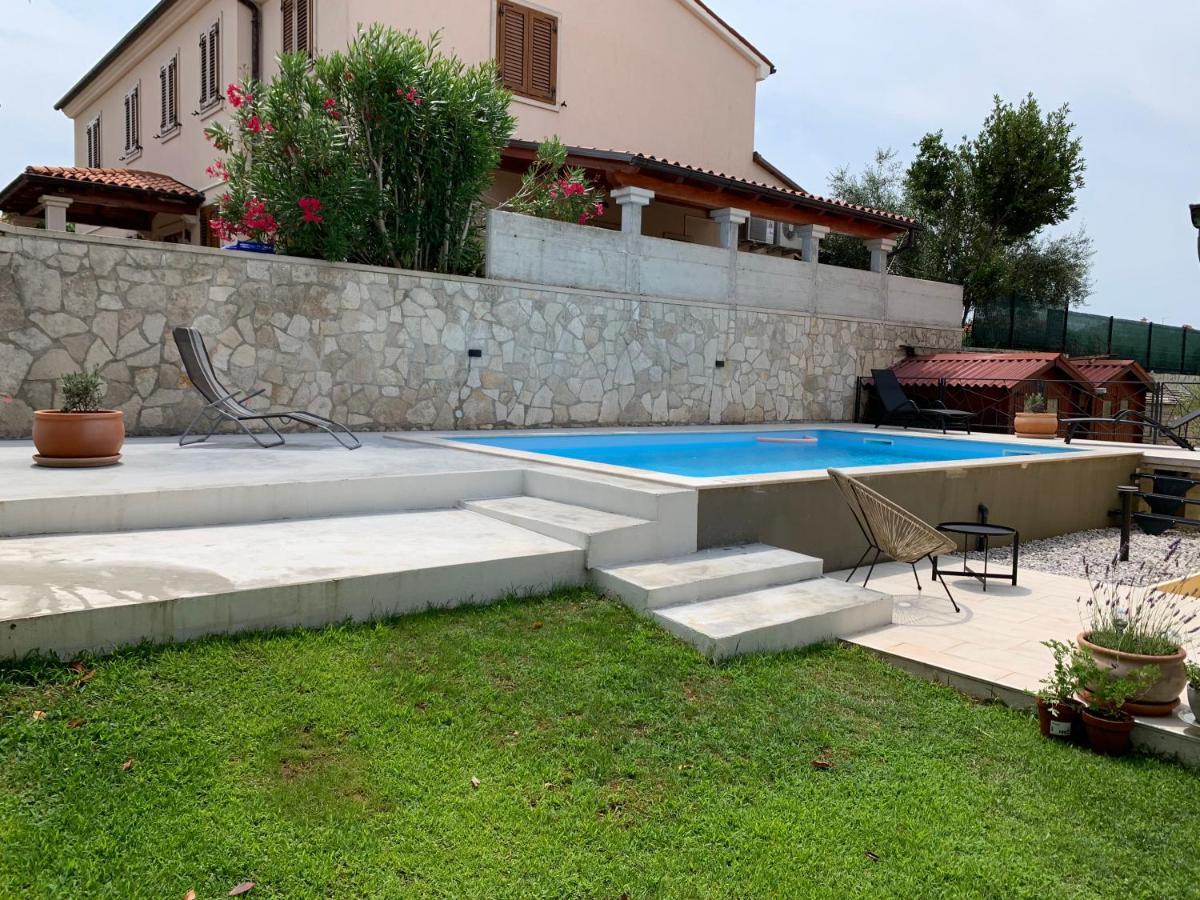 Kamenjak Volme, Cousy House With Pool Banjole Kültér fotó